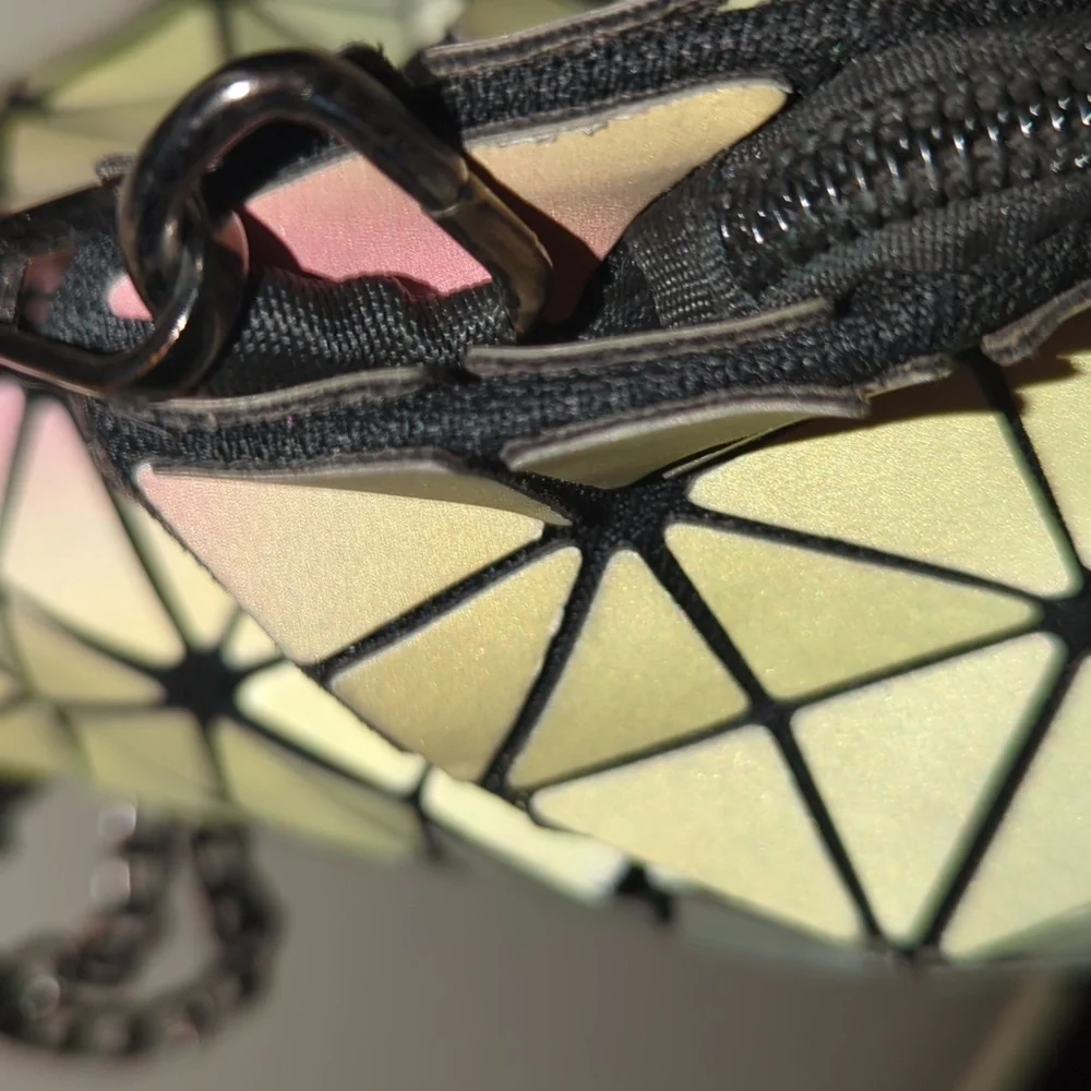 Bao Bao crossbody - Picture 5 of 8